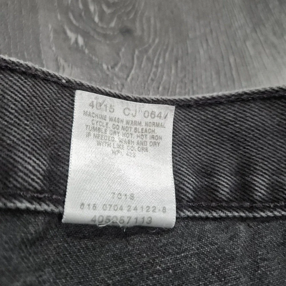 Vintage Levis 505 Jeans Men 36x30 Black Faded Paint Y2K Grunge‎ Straight Leg